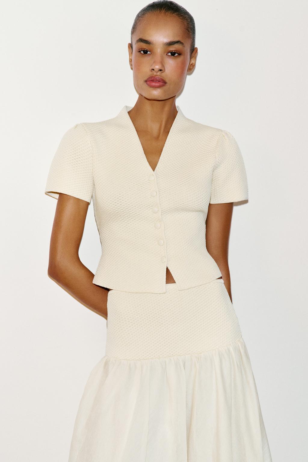 ВЯЗАНЫЙ ЖАКЕТ