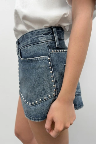 Джинсовые шорты Trf с заклепками- Заказать в России