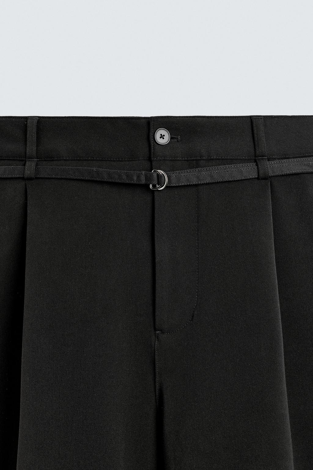 ШОРТЫ  С СКЛАДКАМИ И ПОЯСОМ