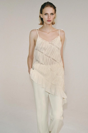 Топ асимметричного кроя со складками — коллекция Zara «Zw»- Заказать в России