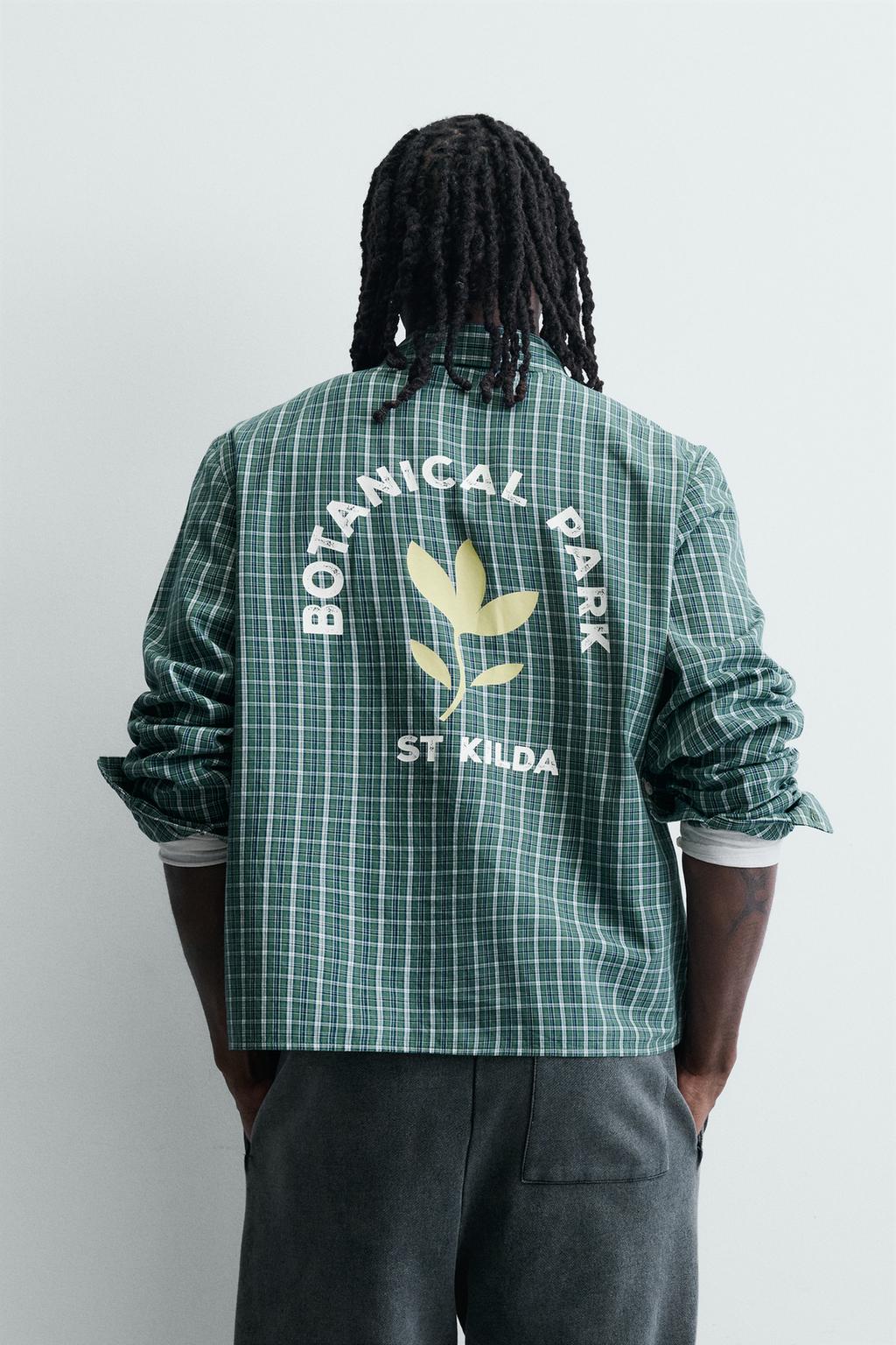 УКОРОЧЕННАЯ РУБАШКА В КЛЕТКУ С ВЫШИВКОЙ И ПРИНТОМ