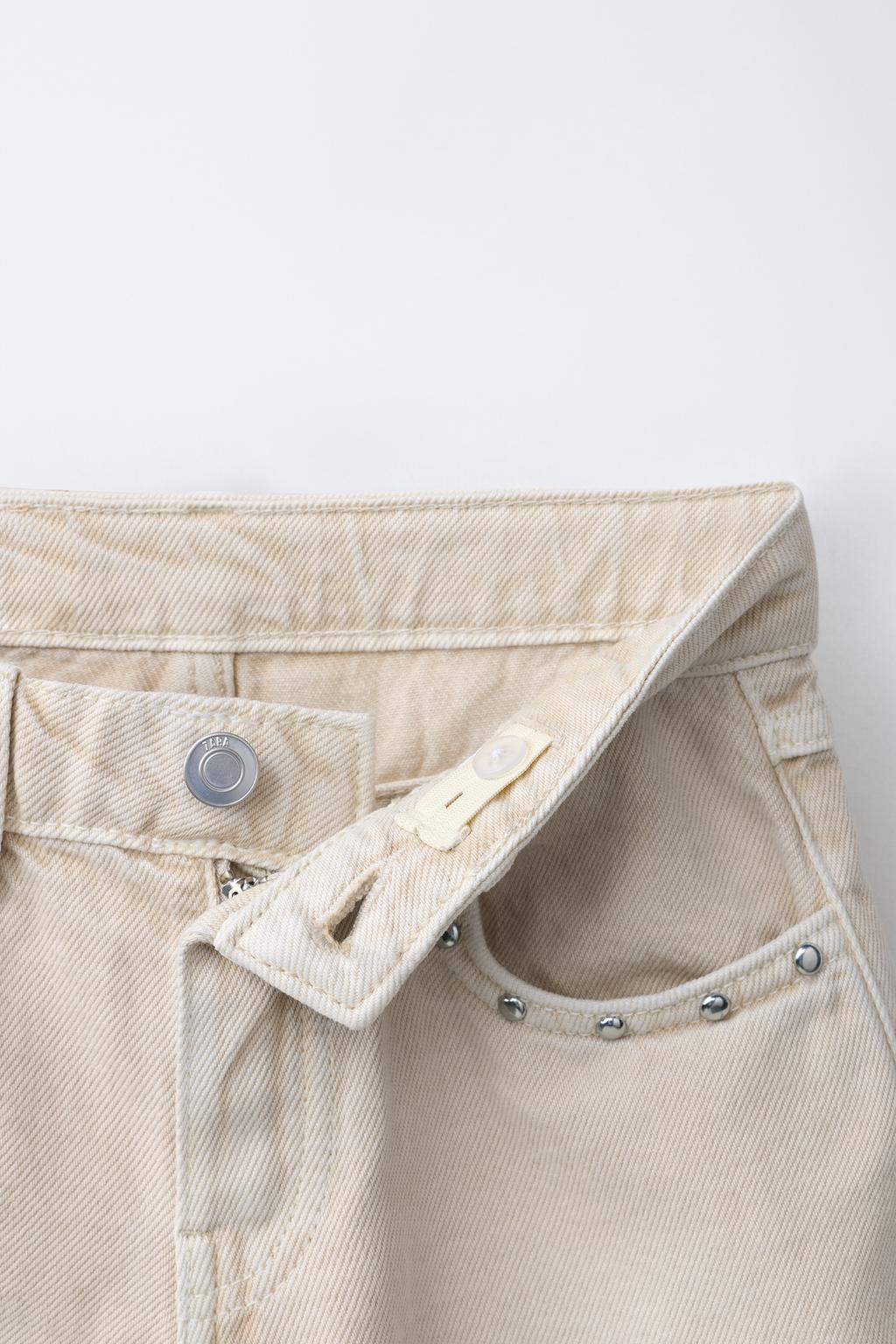 ДЖИНСОВЫЕ ШОРТЫ С ЗАКЛЕПКАМИ И ЗВЕЗДАМИ