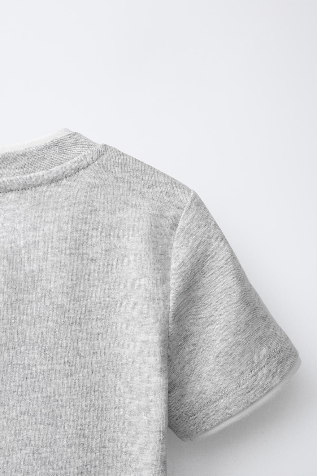 ФУТБОЛКА ИЗ МОДАЛА С ДВОЙНЫМ ВОРОТНИКОМ