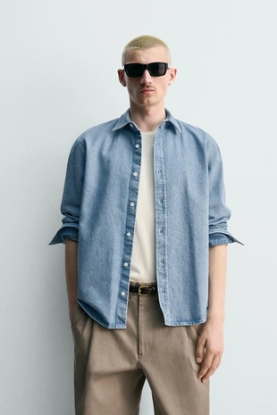 Джинсовая рубашка стандартной посадки с эффектом потертости- Заказать в России