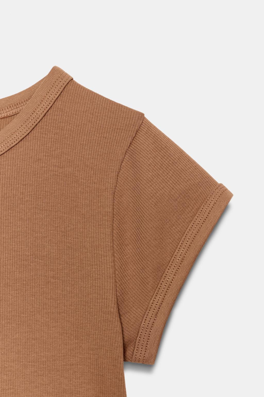 ФУТБОЛКА В РУБЧИК С КОРОТКИМИ РУКАВАМИ