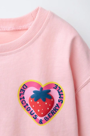 Футболка со стикерами