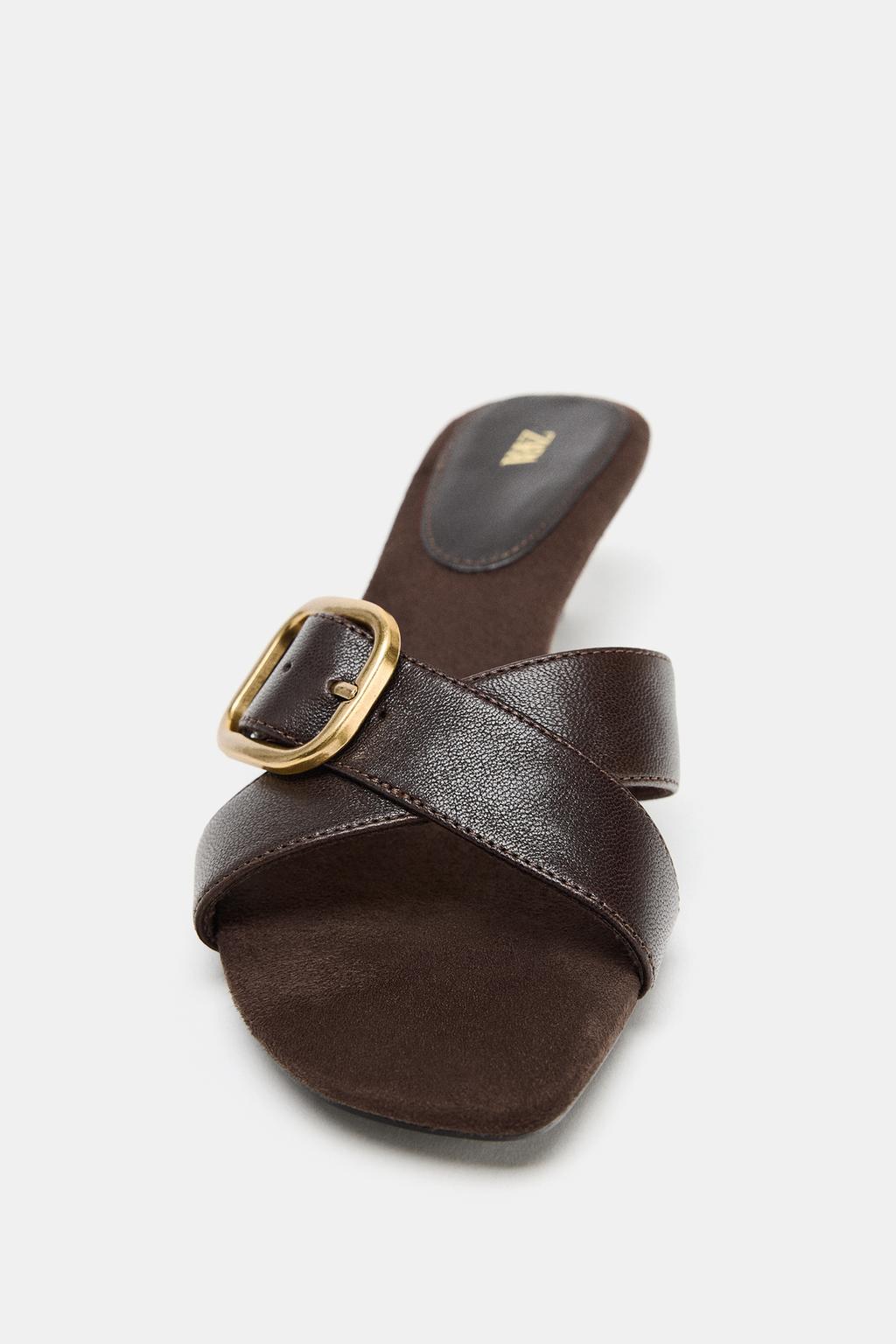 КОЖАНЫЕ БОСОНОЖКИ С ПРЯЖКОЙ