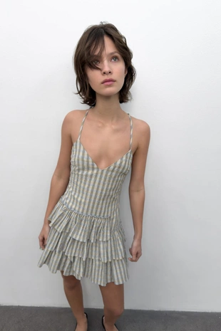 Мини-платье в клетку с воланами- Заказать в России