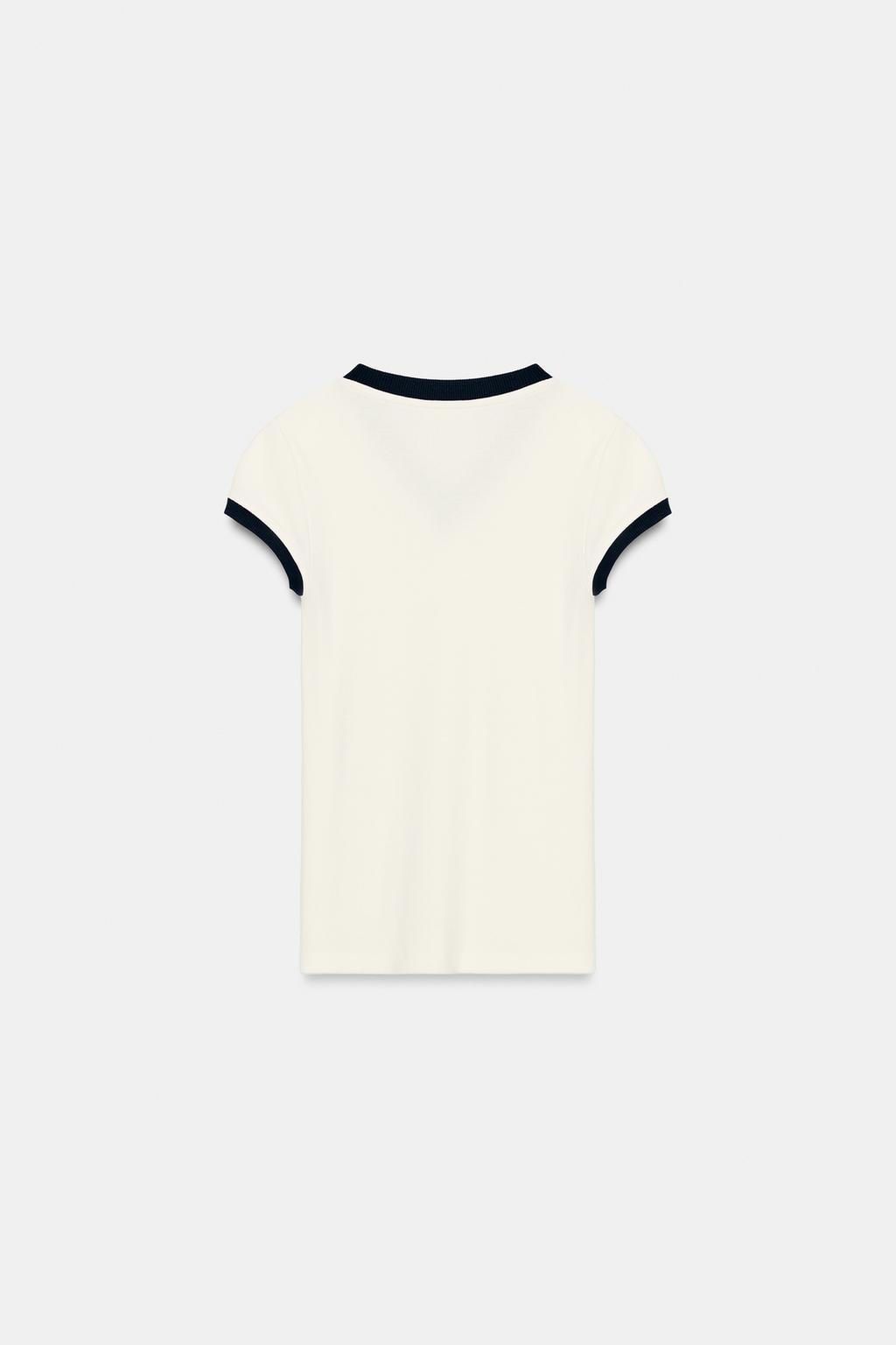 ФУТБОЛКА В РУБЧИК С КОНТРАСТНЫМИ ДЕТАЛЯМИ