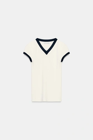 Футболка в рубчик с контрастными деталями- Заказать в России