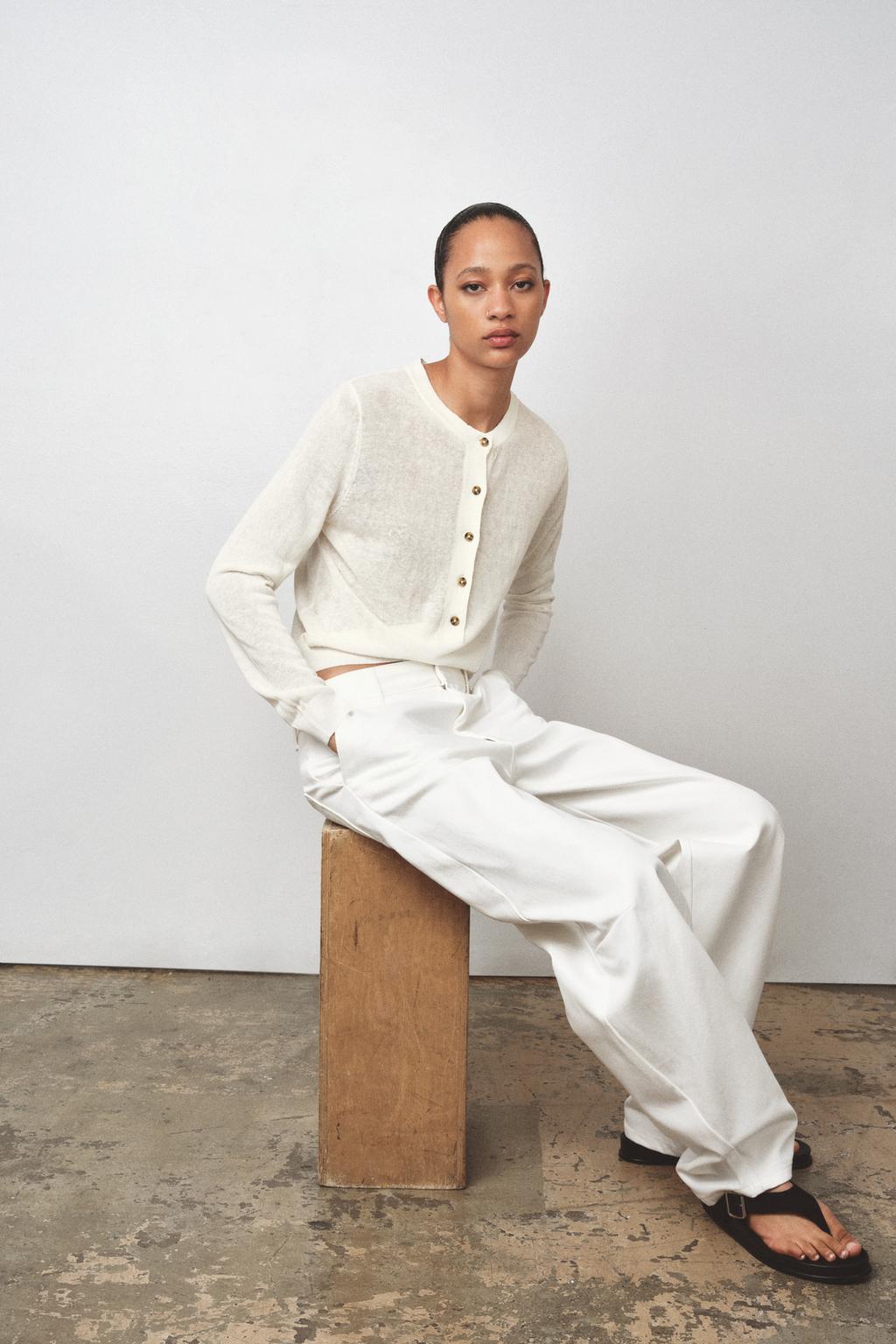 ДЖЕМПЕР С КРУГЛЫМ ВЫРЕЗОМ