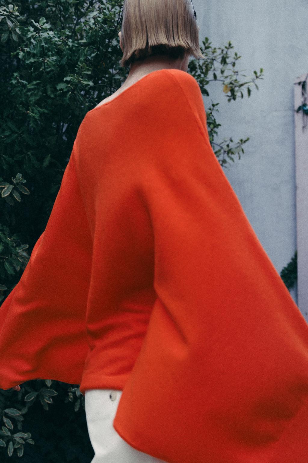 СВИТЕР С РУКАВАМИ «ЛЕТУЧАЯ МЫШЬ»