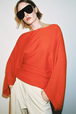 Свитер с рукавами «летучая мышь»- Заказать в России