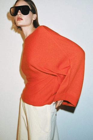 Свитер с рукавами «летучая мышь»- Заказать в России