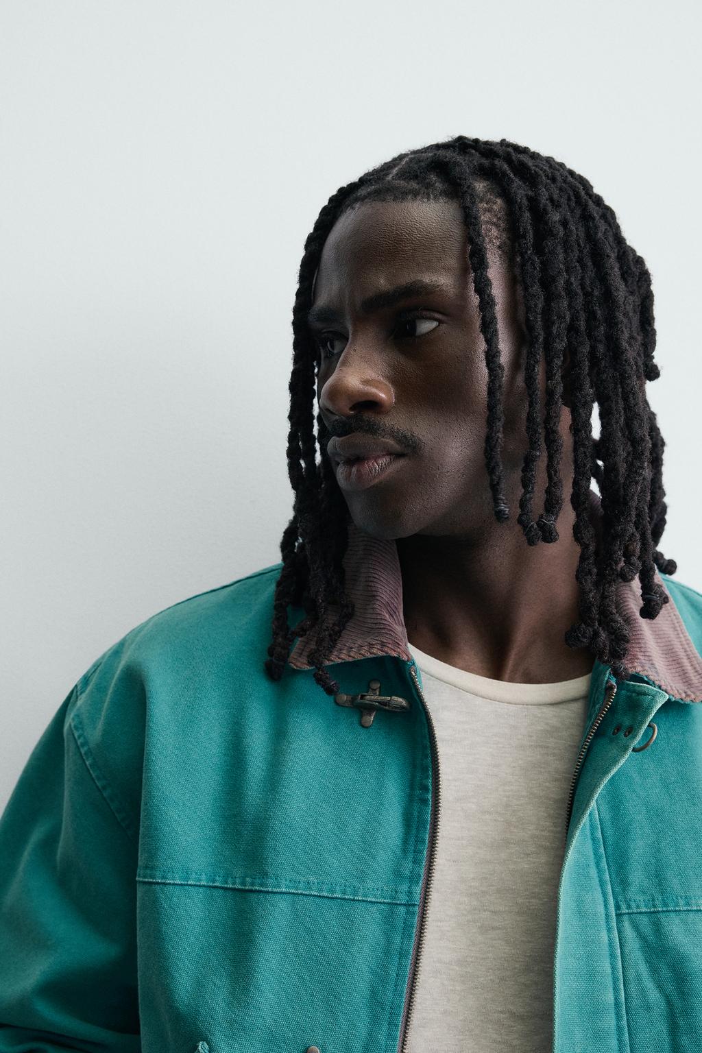 КУРТКА  С НАКИДКОЙ И ЗАСТЕЖКАМИ