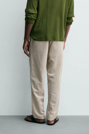 Свободные брюки прямого кроя