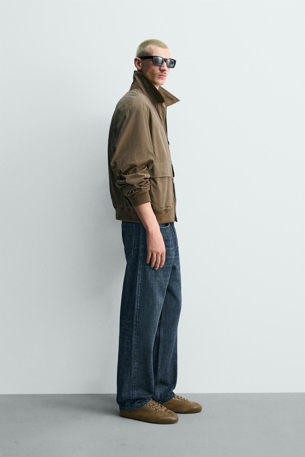 КУРТКА ИЗ ВЫСОКОТЕХНОЛОГИЧНОЙ ТКАНИ КЛАССИЧЕСКОГО КРОЯ