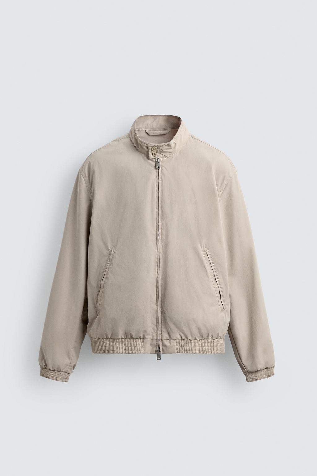 КУРТКА ИЗ ВЫСОКОТЕХНОЛОГИЧНОЙ ТКАНИ