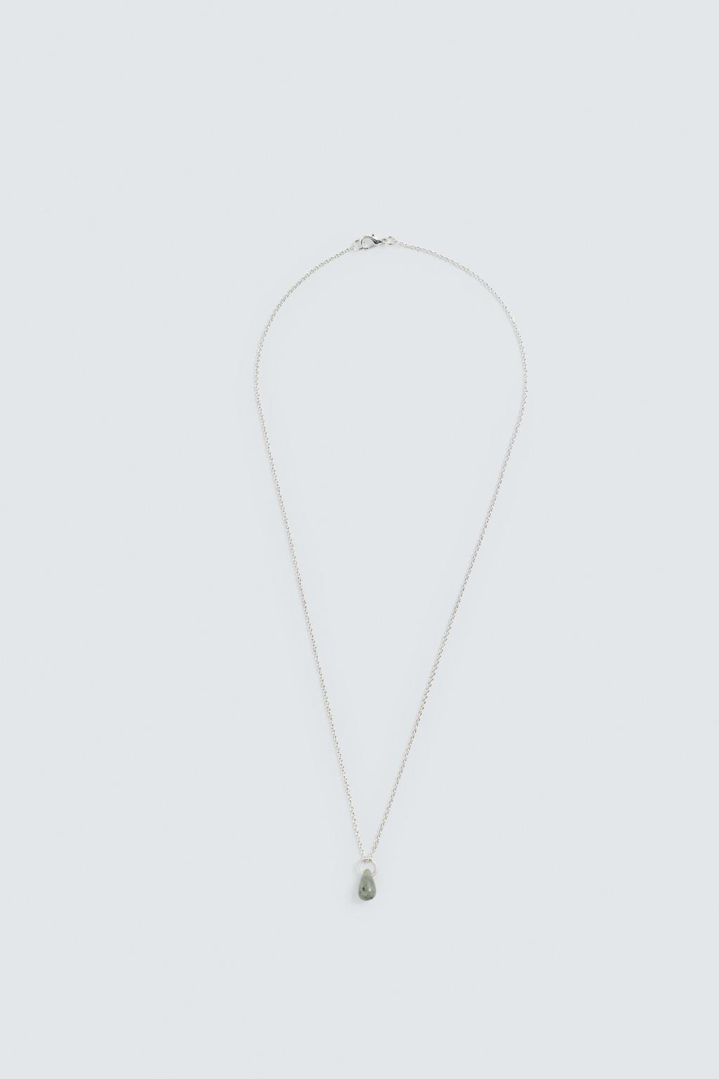 Цепочка с подвеской из камня