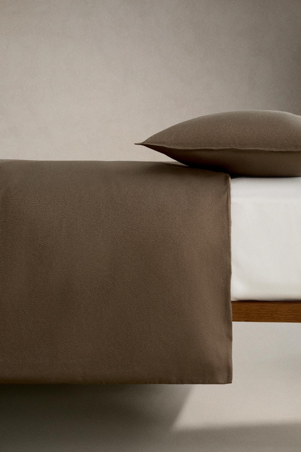 Покрывало из атласа с жаккардовым рисунком (300 ниток)