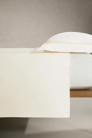 Покрывало из сатина с вышивкой- Заказать в России