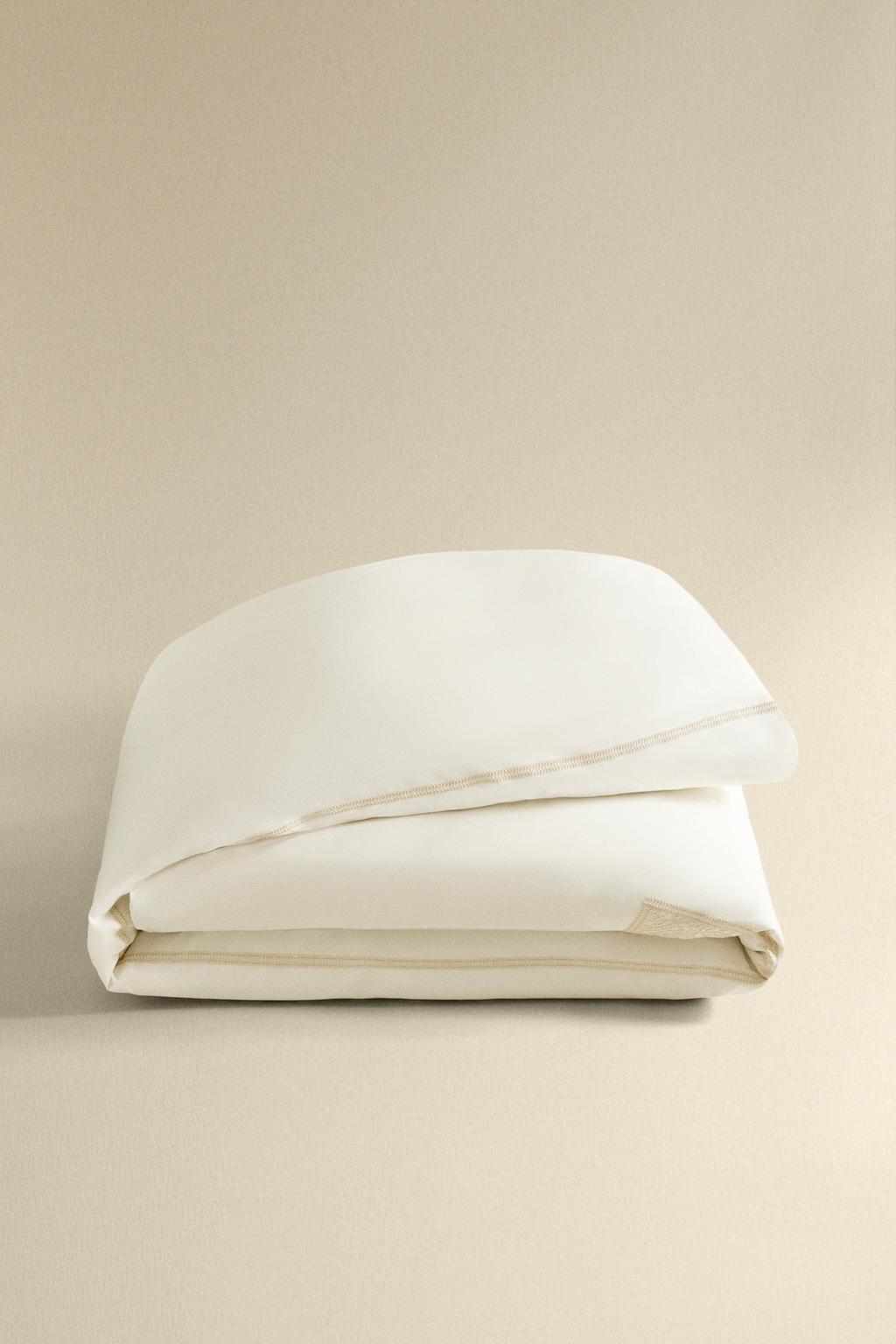 Покрывало из сатина с вышивкой