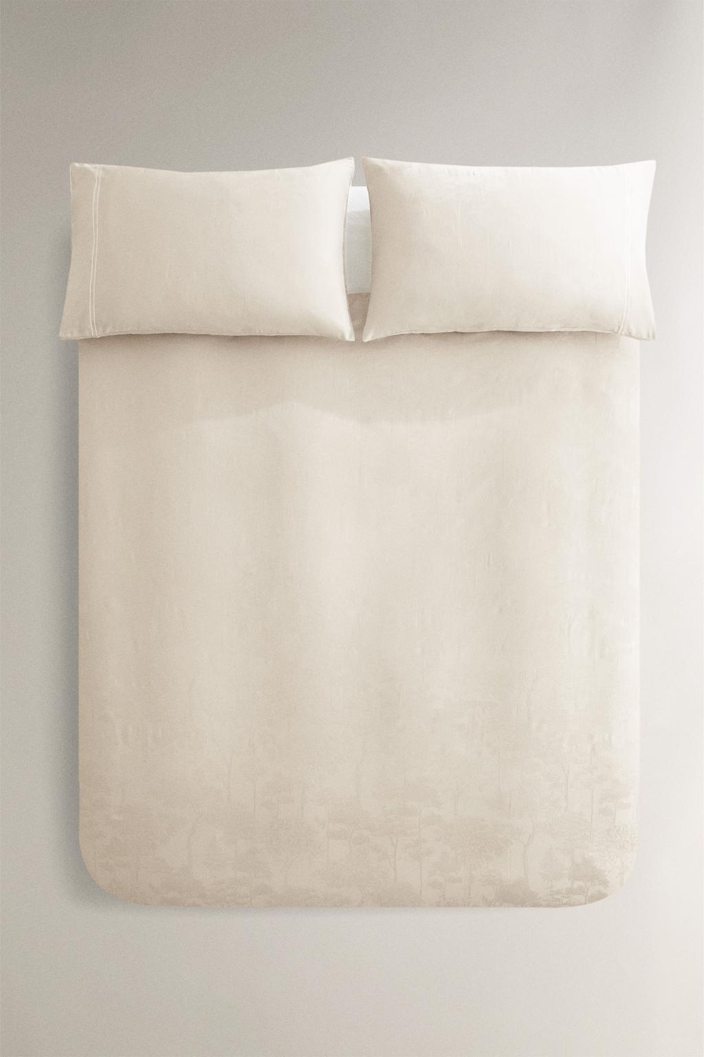 Покрывало из жаккардового сатина