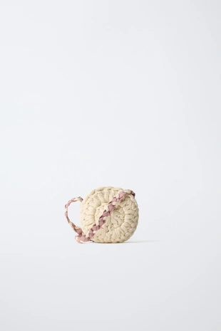 Вязаная сумка с цветочным декором- Заказать в России