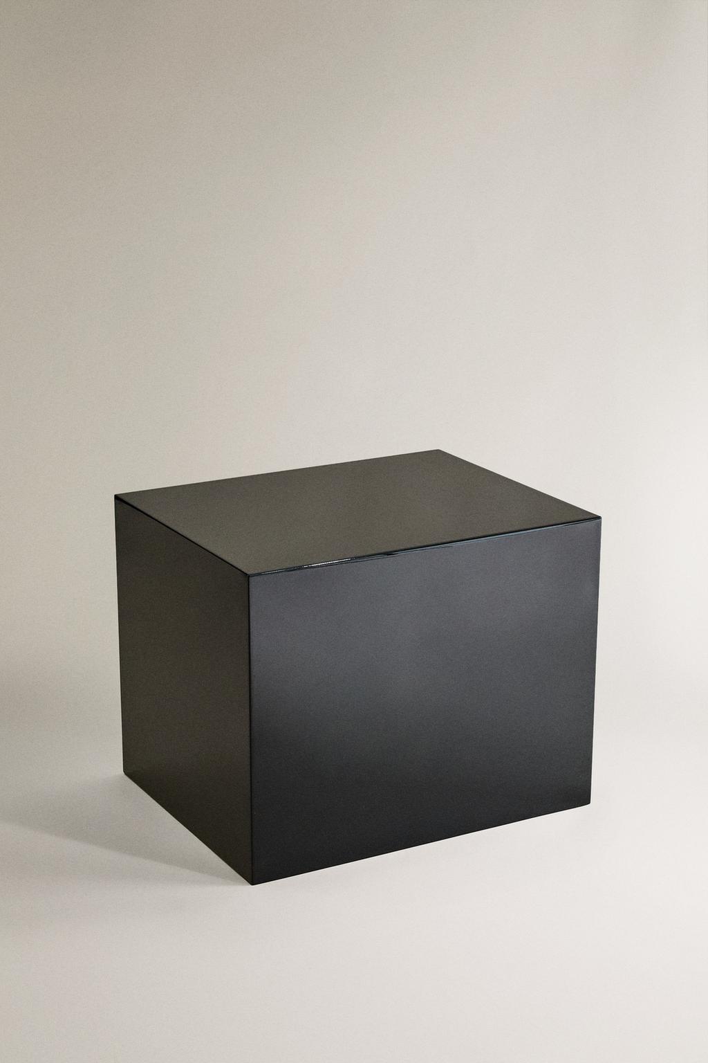 Лакированный журнальный столик i colin king