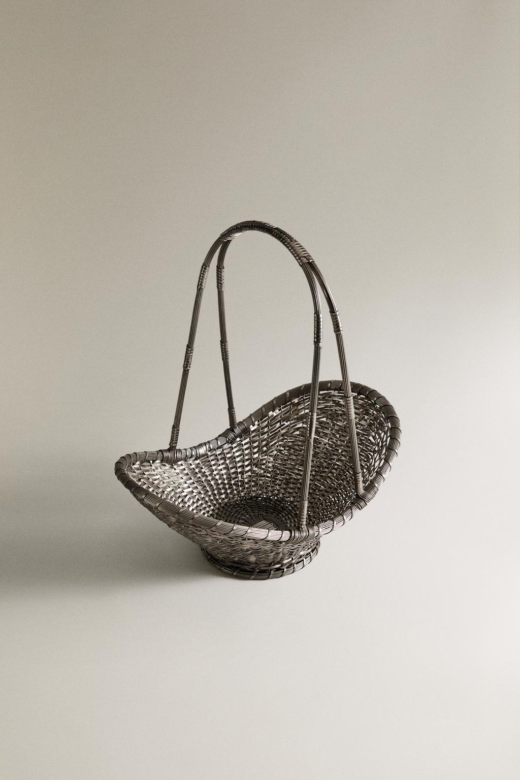 Высокая корзина из плетеного металла colin king