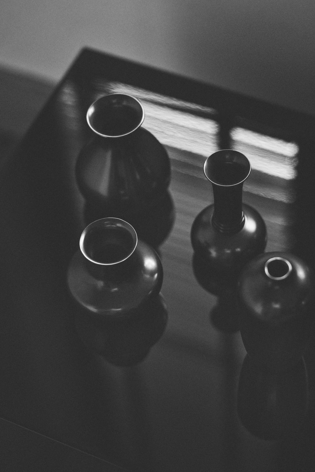 Малая латунная ваза petit brass vessel pod i colin king