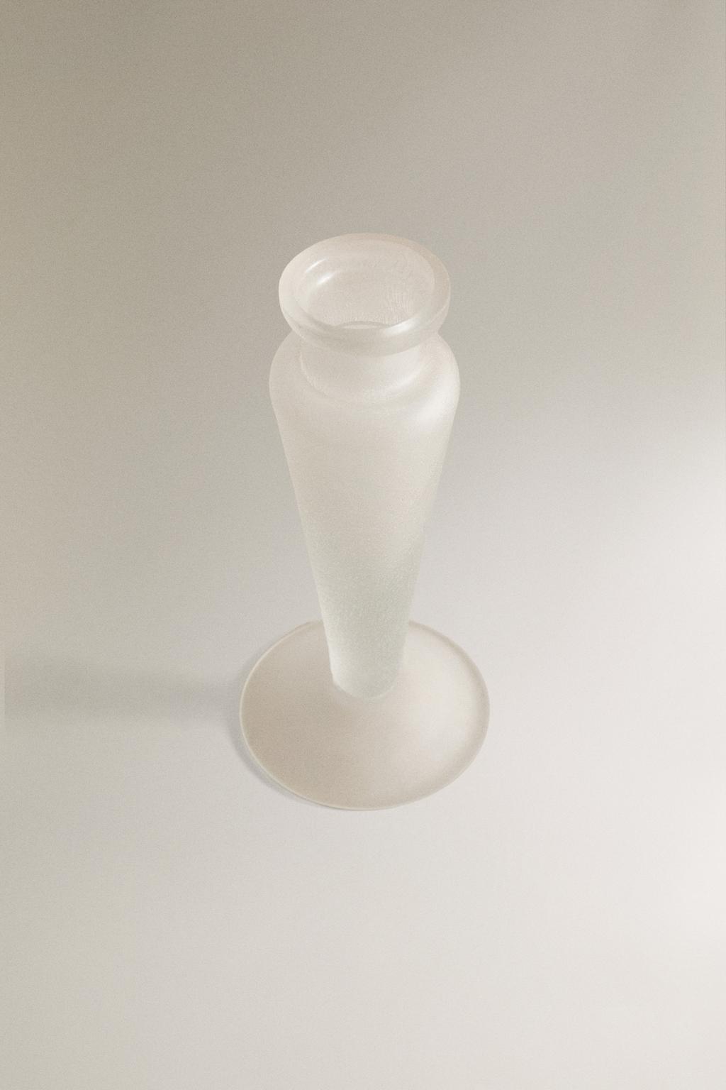 Стеклянный подсвечник с матовым покрытием i colin king