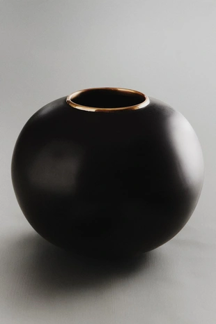 Ваза из луженого латуни в форме сферы i колин кинг- Заказать в России