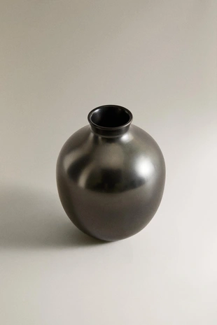 Маленькая латунная ваза petit brass vessel orb i colin king- Заказать в России