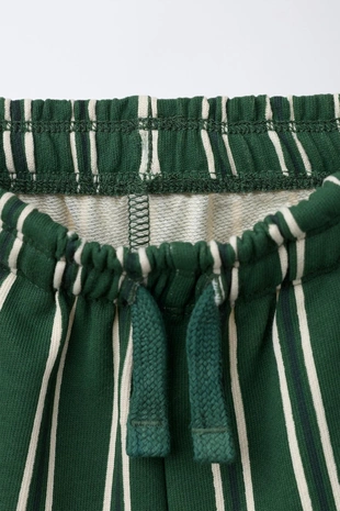 Шорты из мягкой ткани в полоску