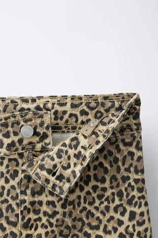 Джинсы Marine с анималистическим принтом- Заказать в России