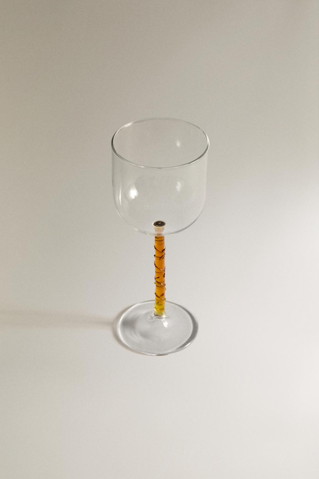 Стакан из боросиликатного стекла с цветным ножкой