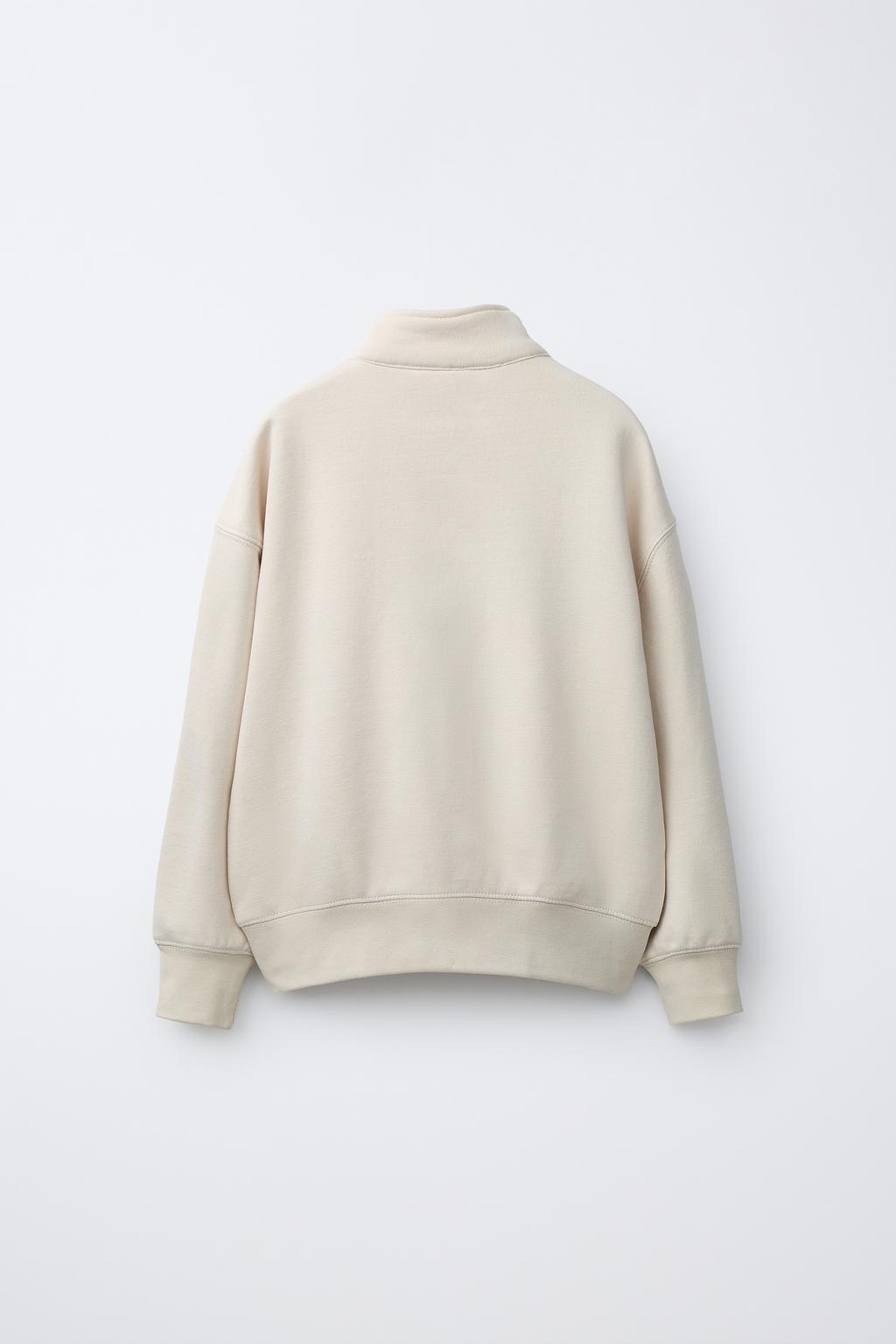 БАЗОВАЯ ТОЛСТОВКА С НАШИВКОЙ