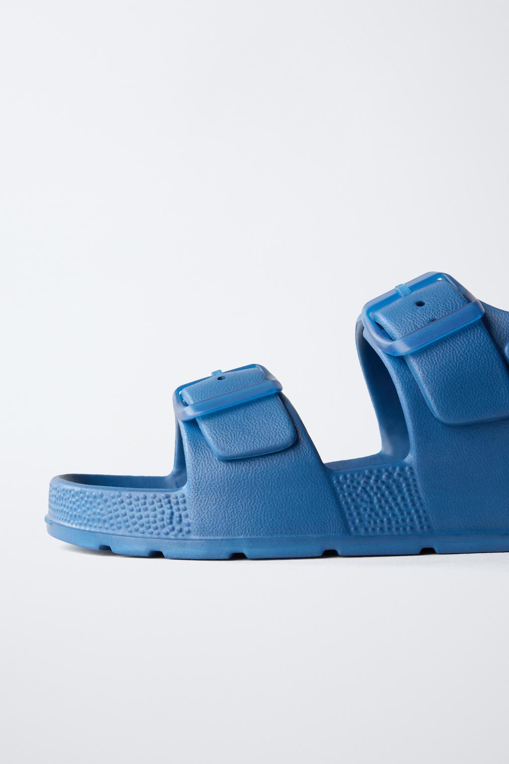 РЕЗИНОВЫЕ САНДАЛИИ С ПРЯЖКАМИ