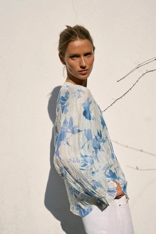 Рубашка с цветочным принтом и бусинами- Заказать в России