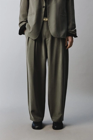 Костюмные брюки Relaxed Fit- Заказать в России