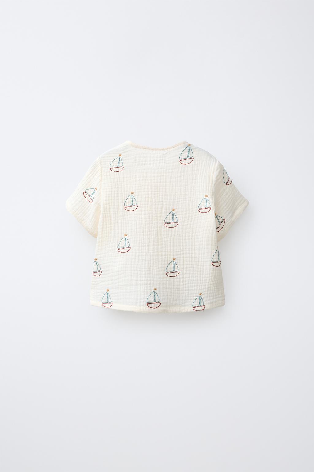 РУБАШКА С ФАКТУРОЙ И ПРИНТОМ «ЛОДОЧКИ»