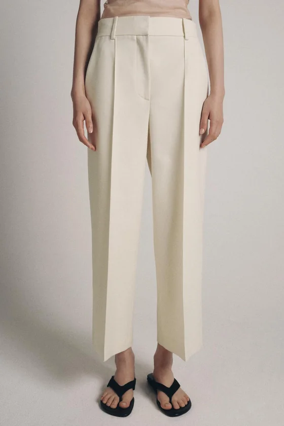 УКОРОЧЕННЫЕ БРЮКИ СО СТРЕЛКАМИ — коллекция Zara «ZW»