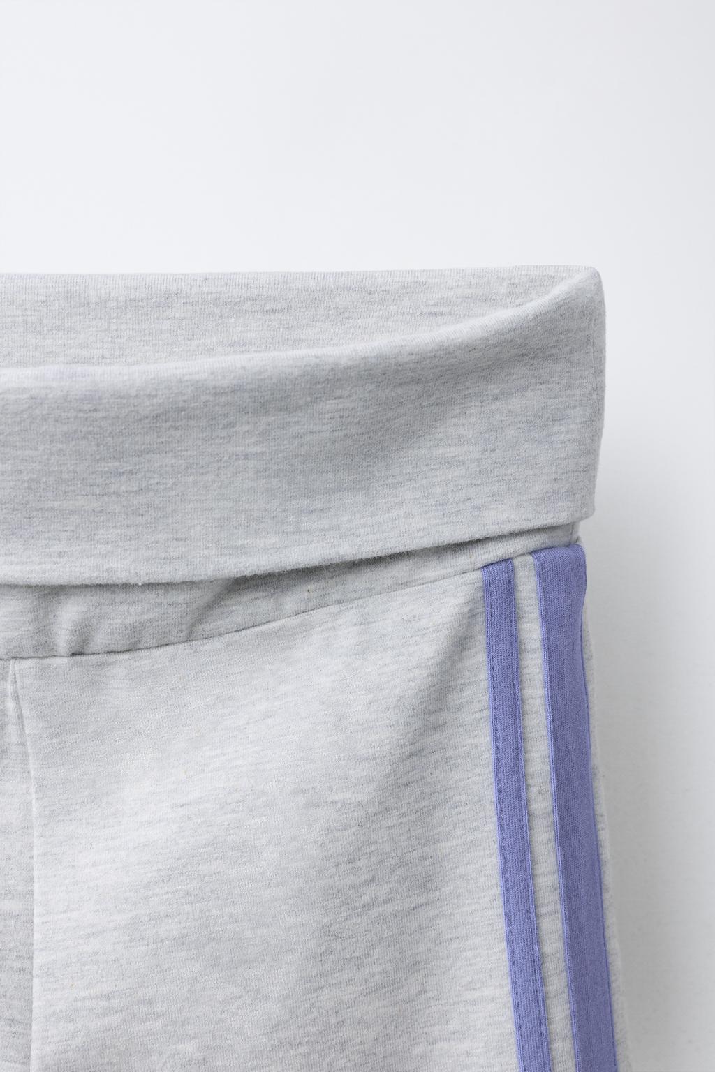 РАСКЛЕШЕННЫЕ ЛЕГИНСЫ С ЛАМПАСАМИ