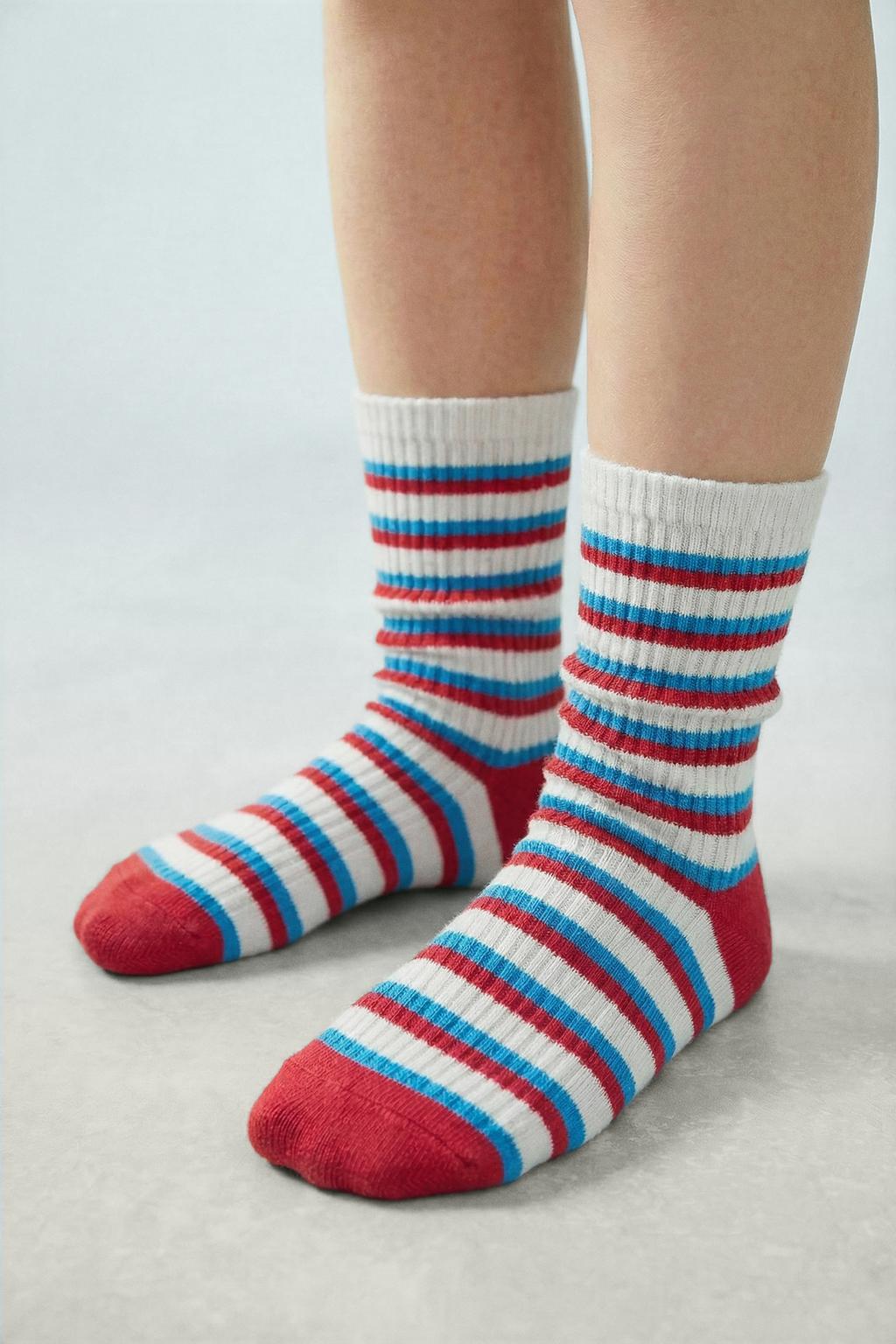 НАБОР ИЗ ДВУХ ПАР ДЛИННЫХ НОСКОВ В ПОЛОСКУ