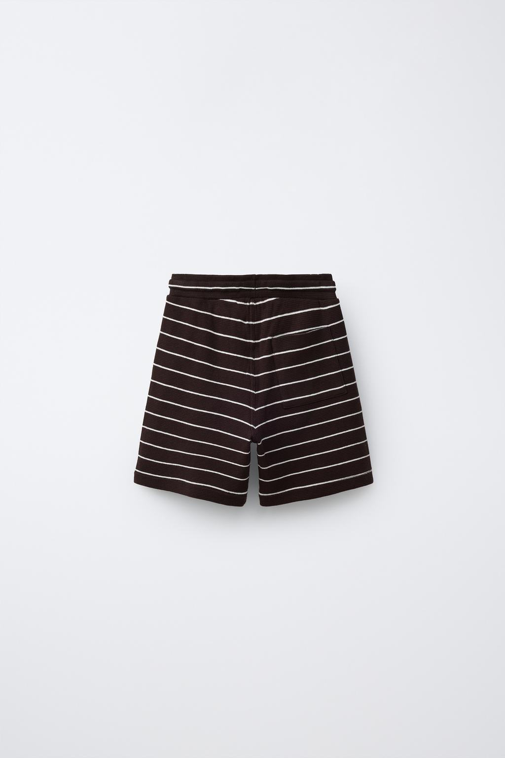 КОМПЛЕКТ ИЗ РУБАШКИ И ШОРТОВ В ПОЛОСКУ