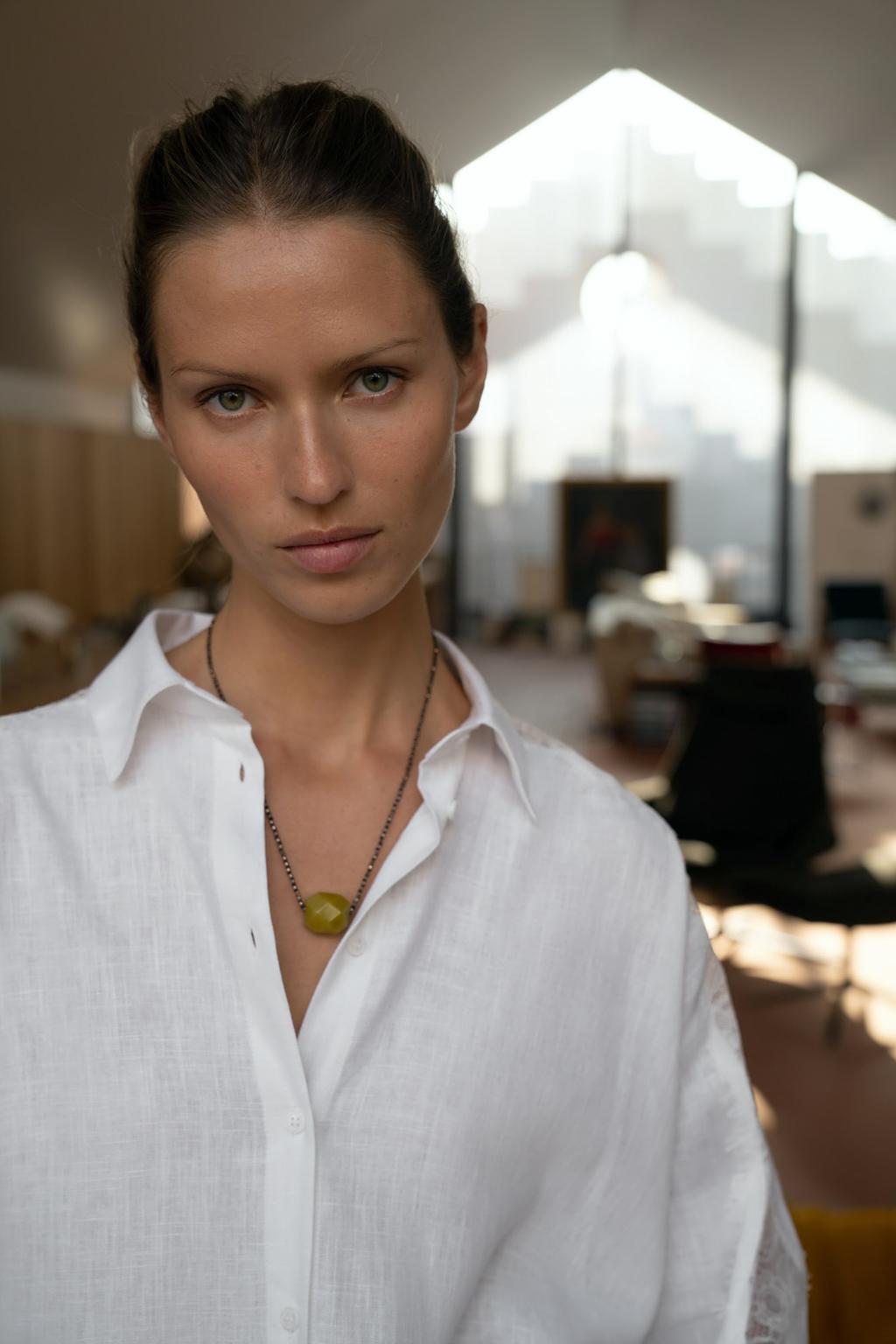 РУБАШКА ОВЕРСАЙЗ ИЗ ЛЬНА С КРУЖЕВОМ