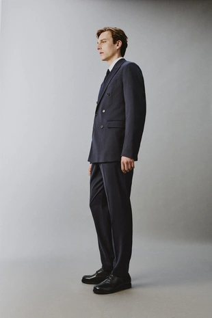 Костюмные брюки в тонкую полоску из 100% шерсти- Заказать в России