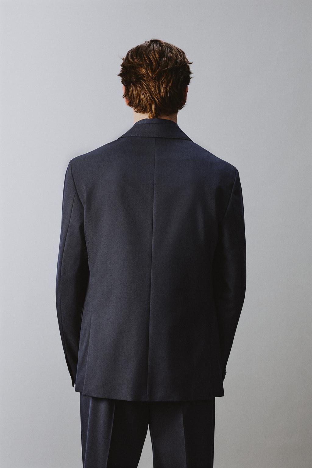 КОСТЮМНЫЙ БЛЕЙЗЕР ИЗ 100% ШЕРСТИ