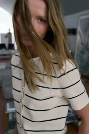 Кардиган в полоску с короткими рукавами- Заказать в России